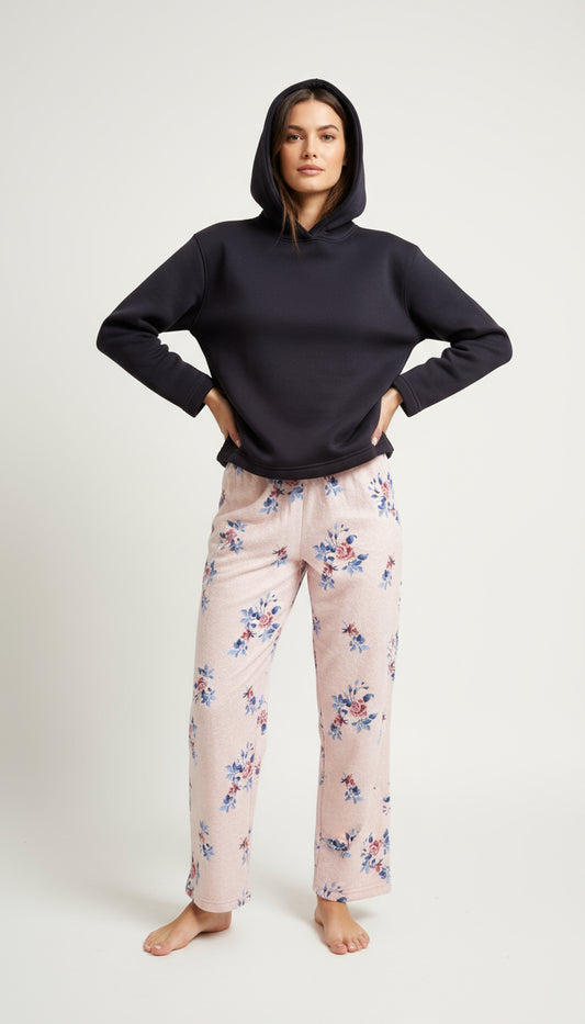 Black hoodie with blue roots fur pants