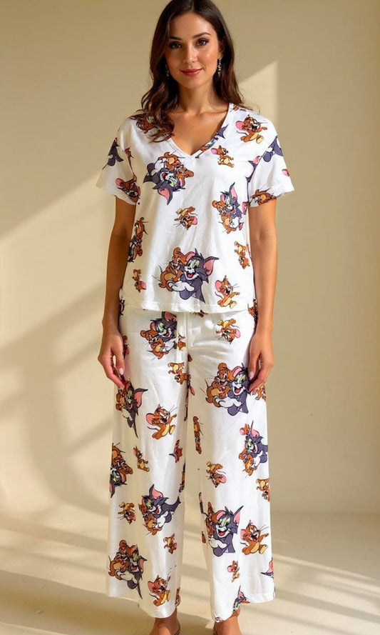 White tom and jerry half sleeves and pants set