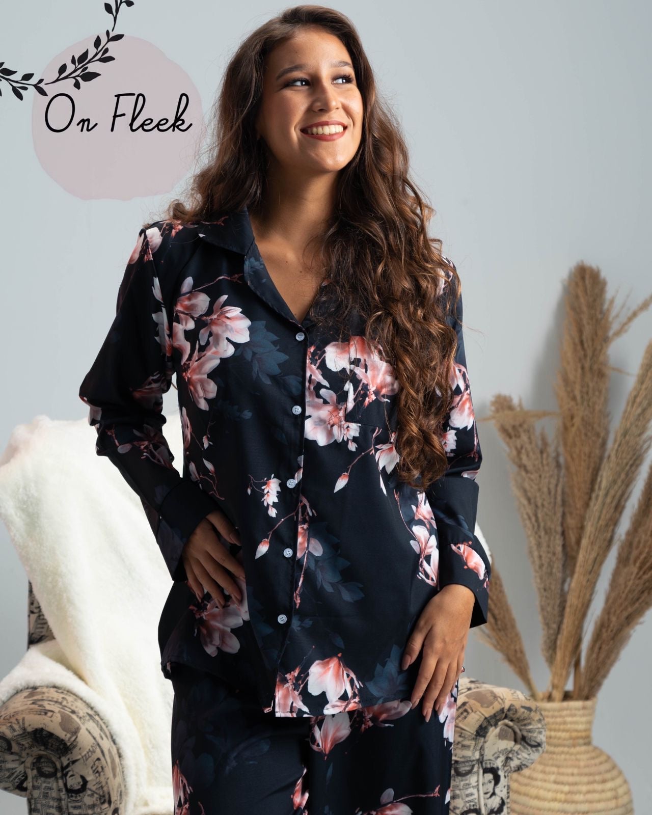 Black B kom buttoned Set