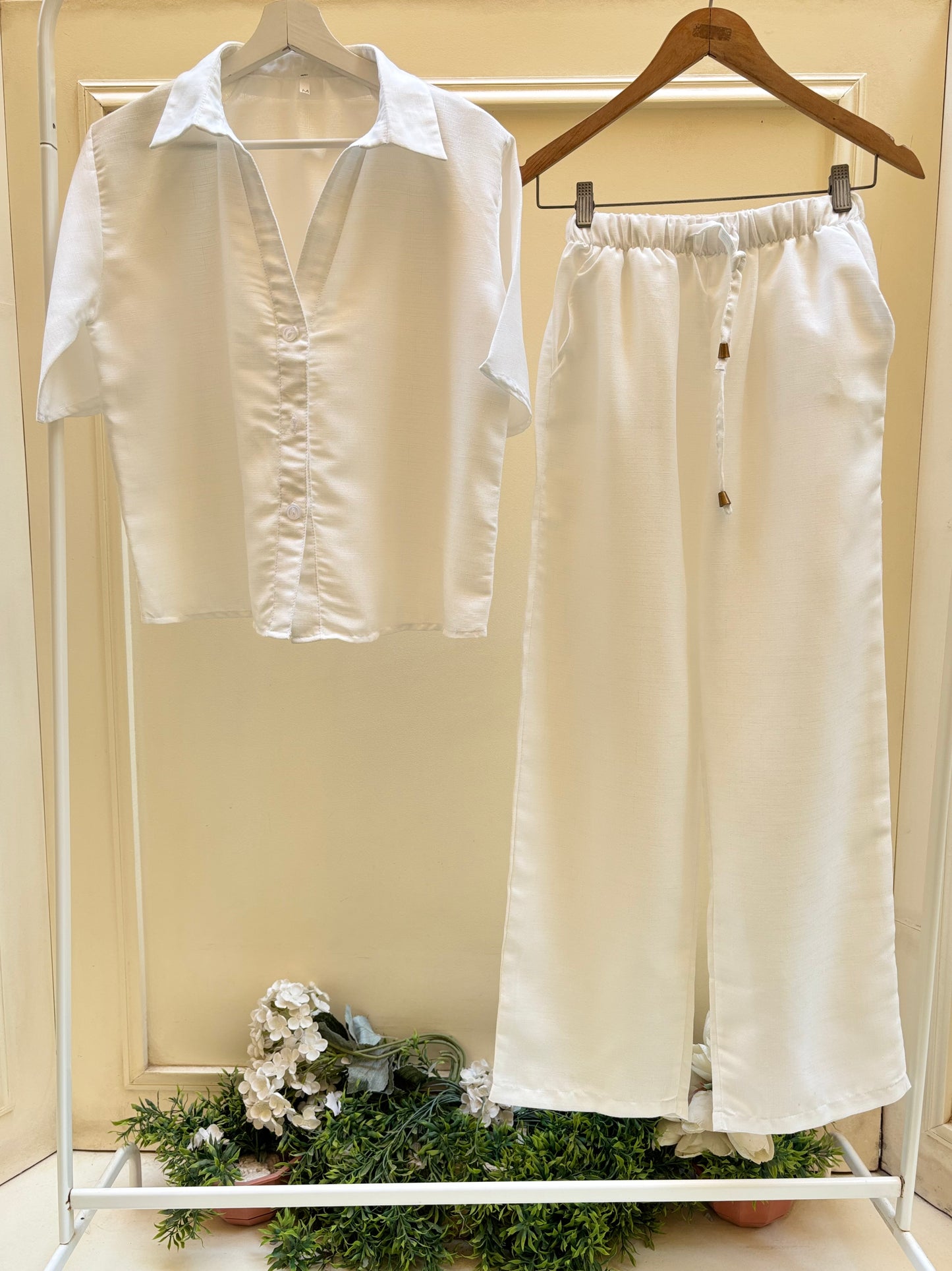 White linen set