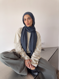 Crinkled linen Dark Grey Scarf