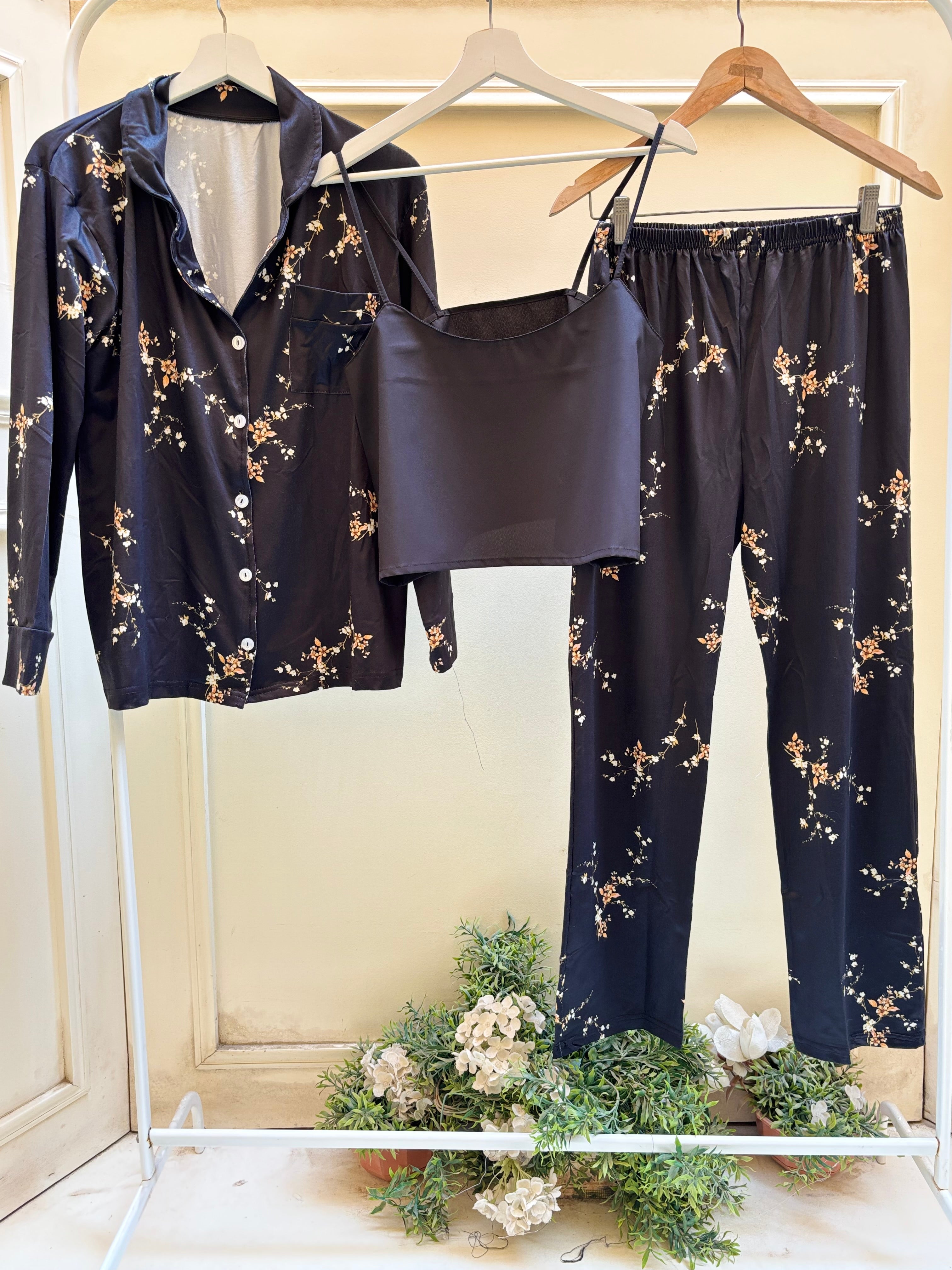 3 pieces set Black zahra buttoned set with black cut top