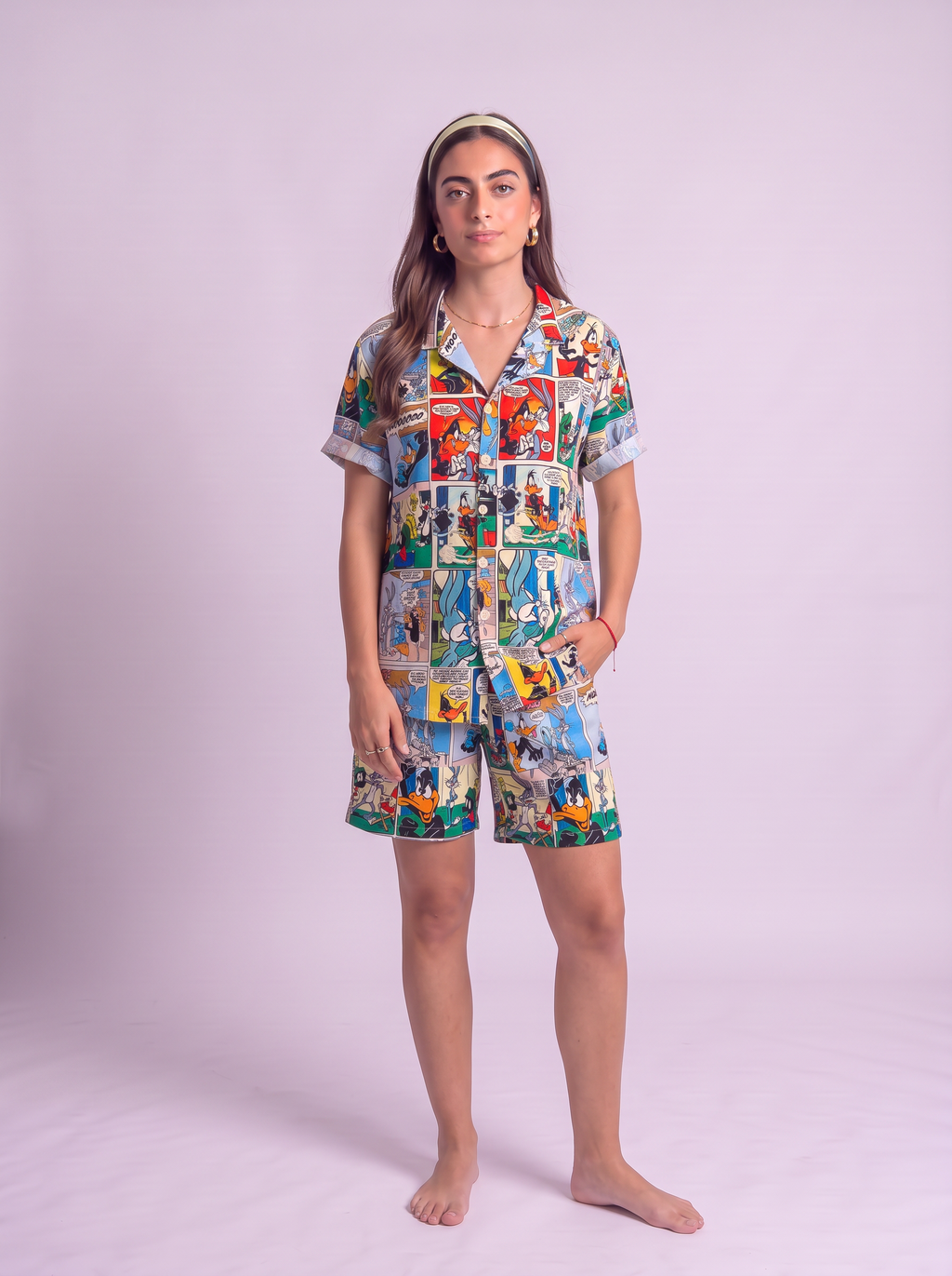 Duffy duck VS Bugs bunny buttoned set