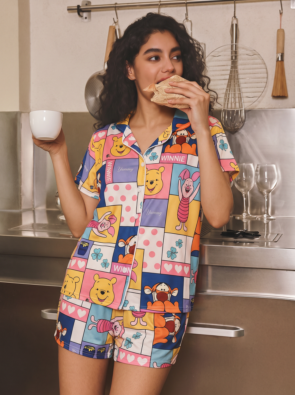 Winnie the pooh buttoned half sleeves and short set