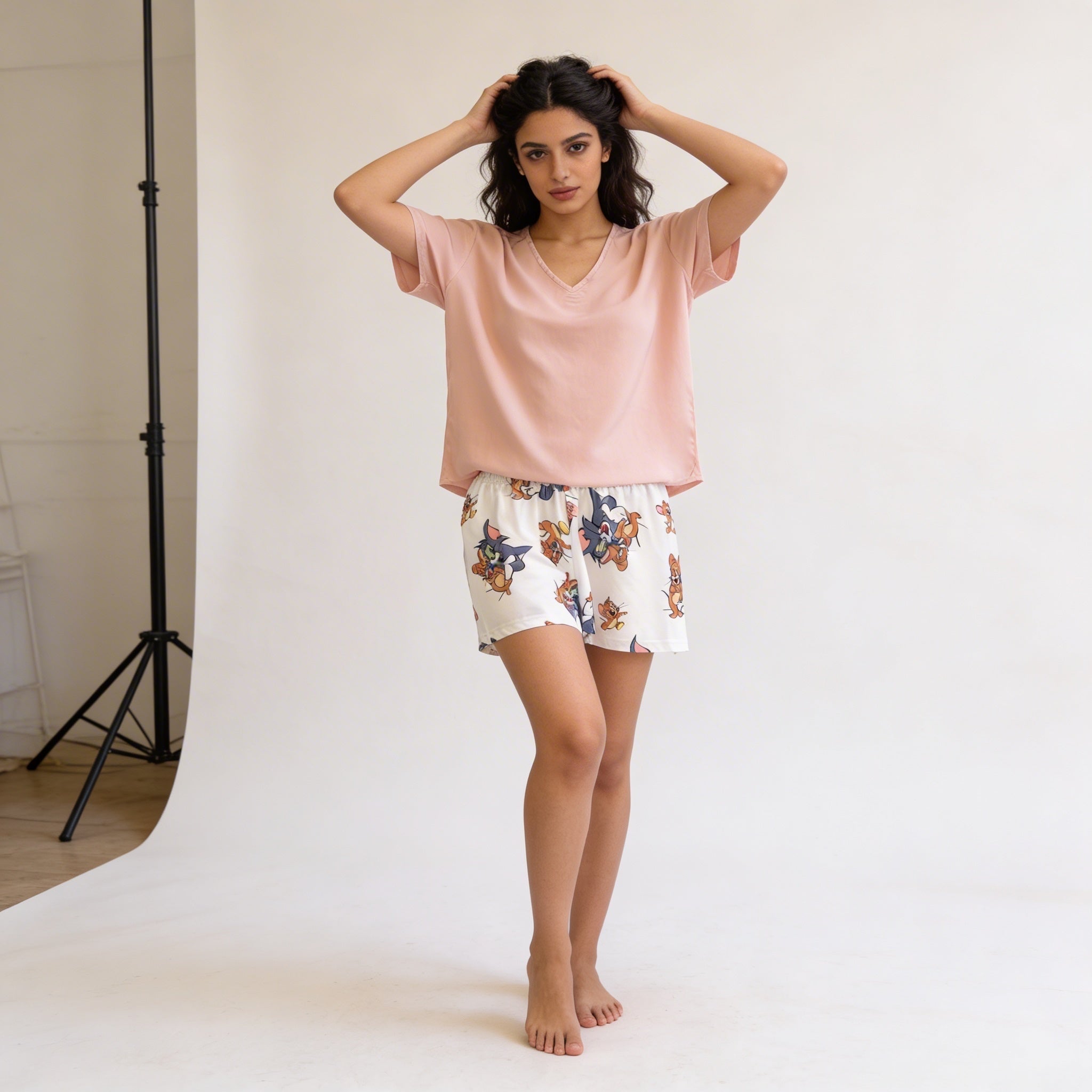 White tom and jerry short with simon viscose Tshirt