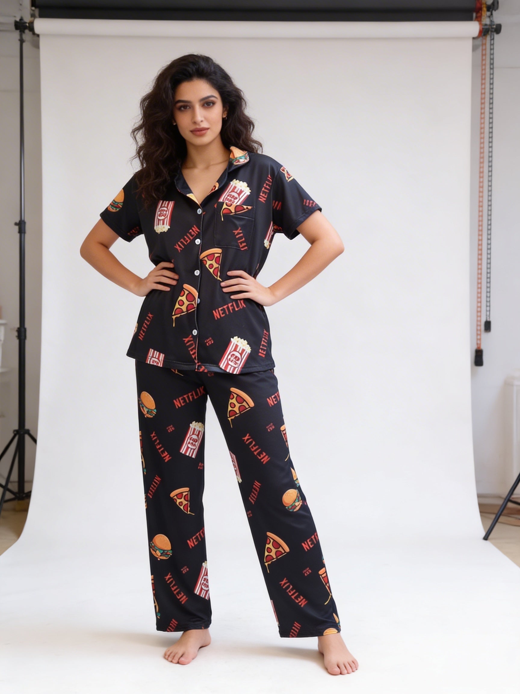 Black Netflix half sleeves set