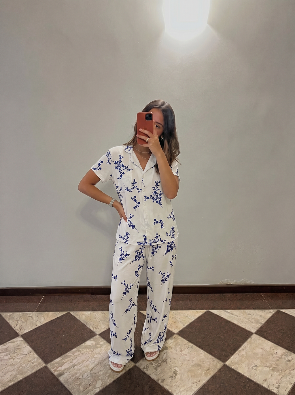 White blue half sleeves buttoned set