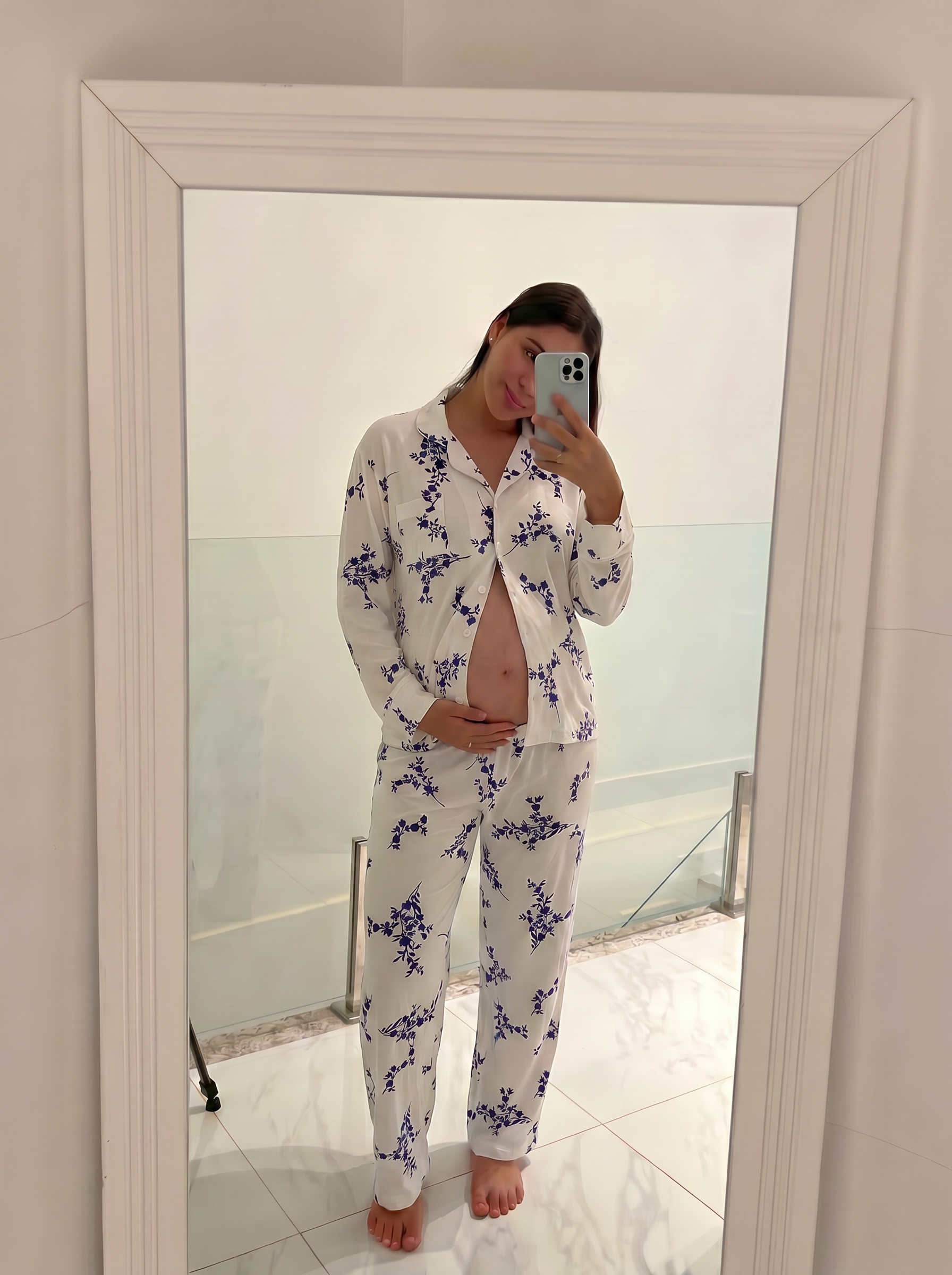 White blue buttoned set