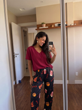 Netflix pants with burgundy viscose Tshirt