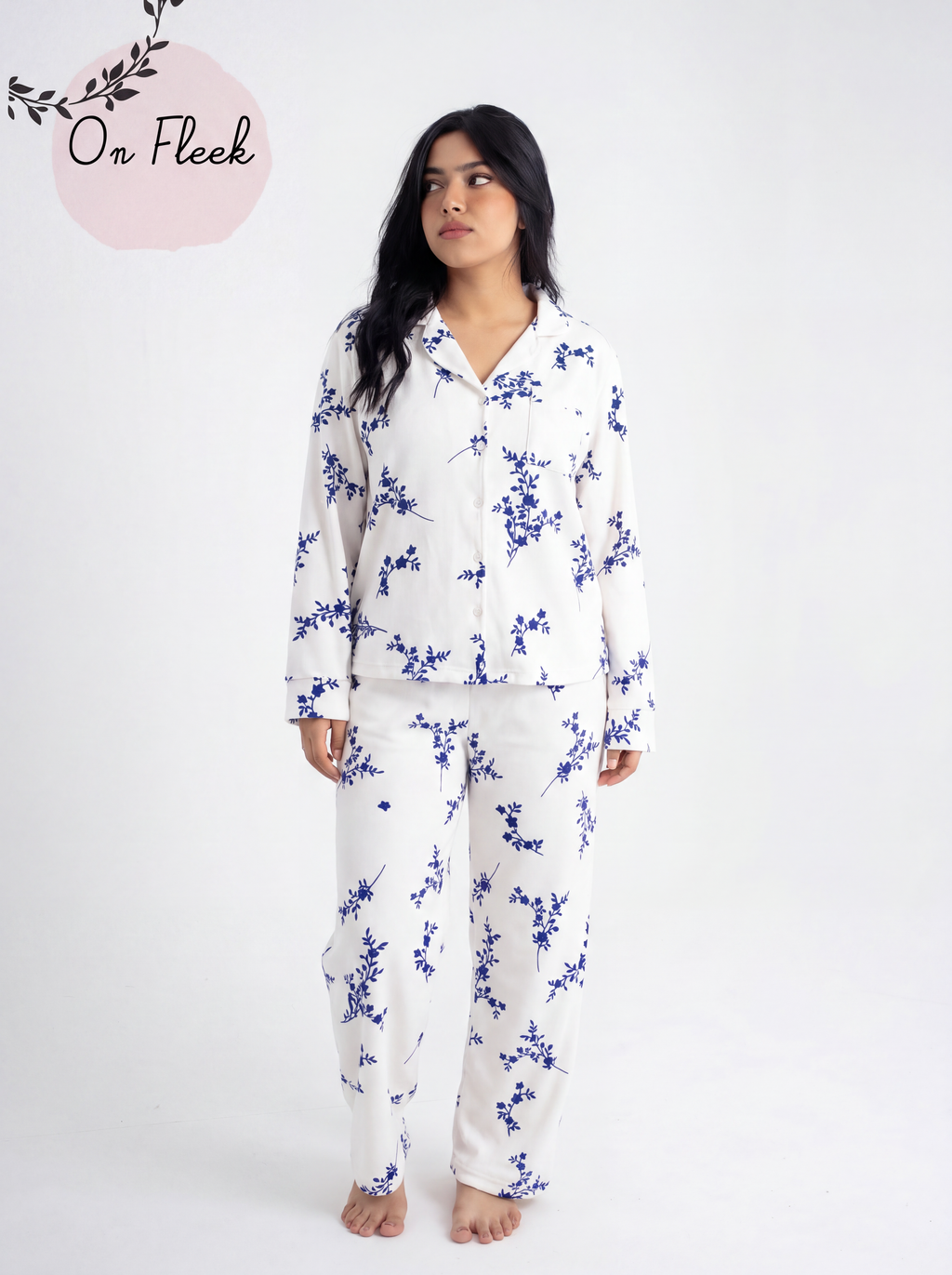 White blue buttoned Set