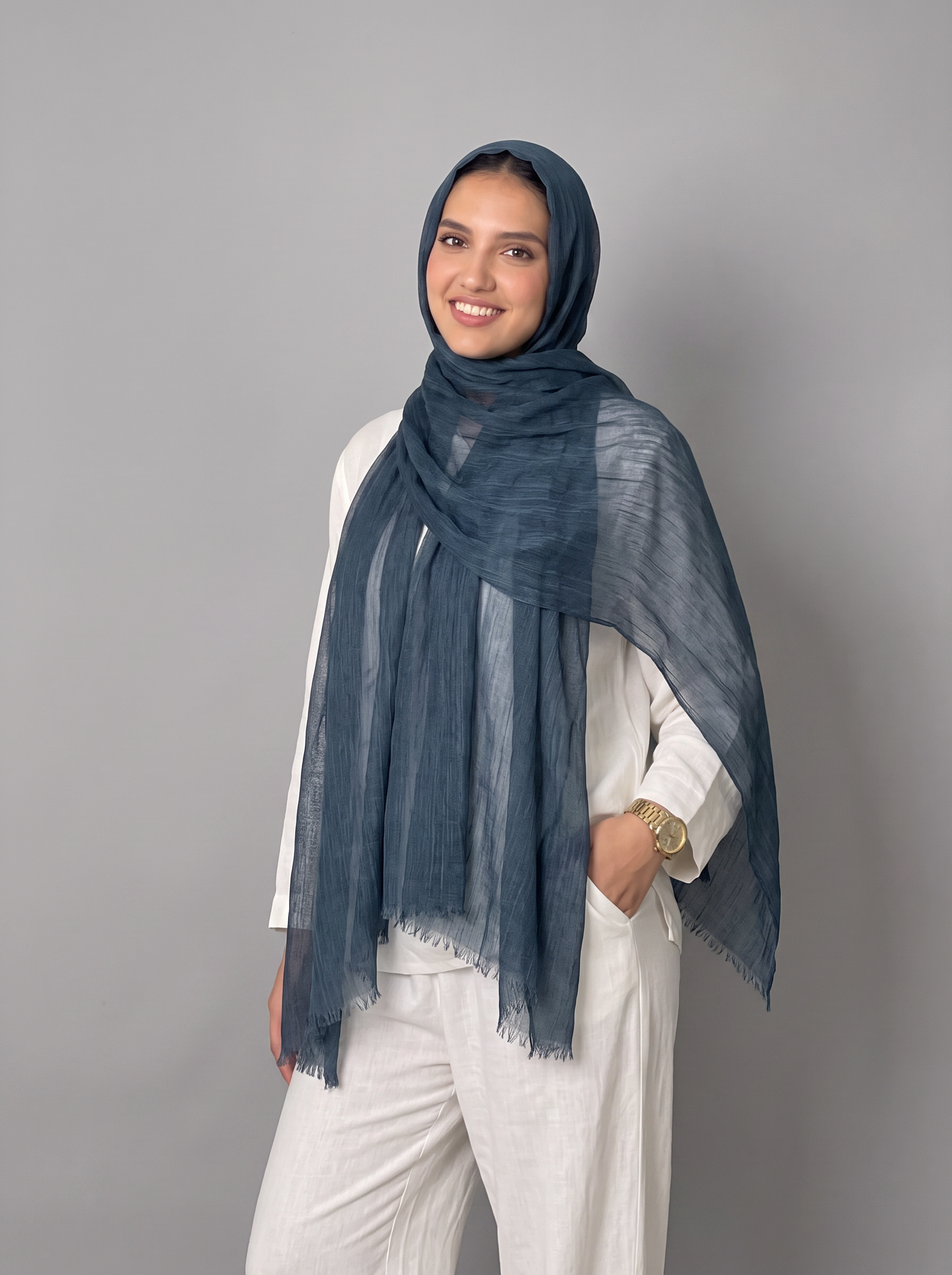 Crinkled linen Petrol Scarf